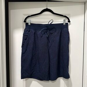 Lululemon Men's Large Navy Blue T.H.E. Short Linerless 9” Shorts